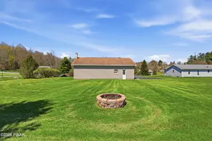42 3rd St, Beach Lake, PA 18405 - Photo 43