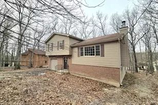 2210 Exeter Ct, Bushkill, PA 18324 - Photo 3