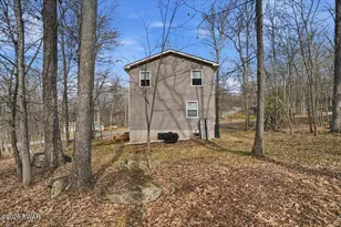 109 Robin Way, Lackawaxen, PA 18435 - Photo 51