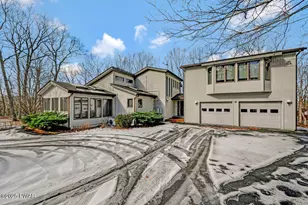 201 Broadmoor Dr, Lords Valley, PA 18428 - Photo 3