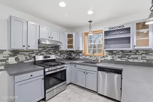 130 Spice Bush Ln, Milford, PA 18337 - Photo 13