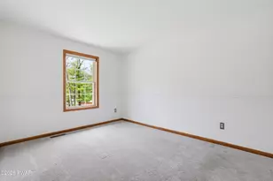130 Spice Bush Ln, Milford, PA 18337 - Photo 19