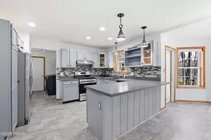 130 Spice Bush Ln, Milford, PA 18337 - Photo 11