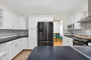 104 St Moritz Dr, Tafton, PA 18464 - Photo 11