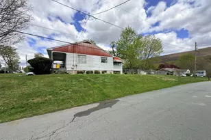 700 Layton Rd, South Abington, PA 18411 - Photo 7