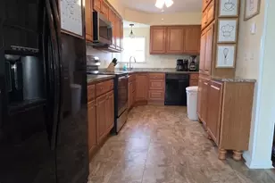 131 Lake Quinn Rd, Waymart, PA 18472 - Photo 11
