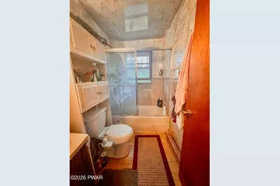 2121 Oaktree Lane, Bushkill, PA 18324 - Photo 11