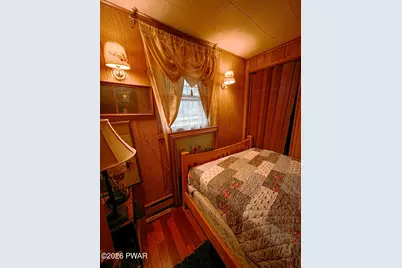 2121 Oaktree Lane, Bushkill, PA 18324 - Photo 17