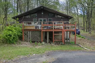 1151 Mink Trail, Bushkill, PA 18324 - Photo 3