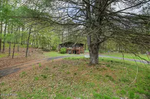 1151 Mink Trail, Bushkill, PA 18324 - Photo 25