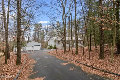107 Pleasant Lane, Milford, PA 18337 - Photo 3