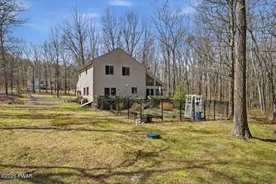 3176 Bluebird Drive, Bushkill, PA 18324 - Photo 31