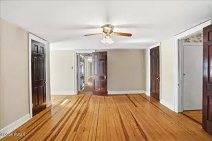 297 E Shore Dr, Lake Ariel, PA 18436 - Photo 37