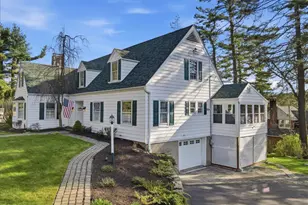 297 E Shore Dr, Lake Ariel, PA 18436 - Photo 1