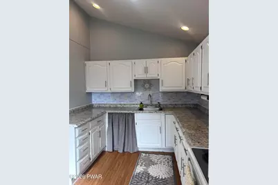 106 Buttercup Terrace, Milford, PA 18337 - Photo 11