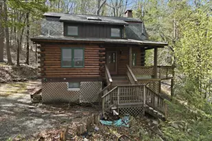 108 Uppercrest Rd, Greentown, PA 18426 - Photo 3