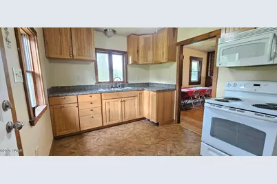 3067 Hancock Highway, Equinunk, PA 18417 - Photo 9