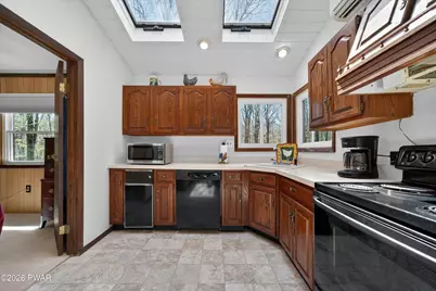 143 Midlake Drive, Milford, PA 18337 - Photo 19