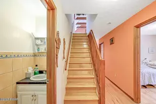 107 Lookout Dr, Hawley, PA 18428 - Photo 49