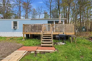 29 Bent Bow Path, Gouldsboro, PA 18424 - Photo 3