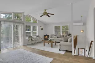 135 Hemlock Point Ct, Hawley, PA 18428 - Photo 35
