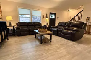 303 Avenue E, Matamoras, PA 18336 - Photo 13