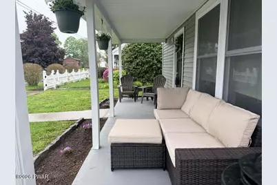 303 Avenue E, Matamoras, PA 18336 - Photo 5