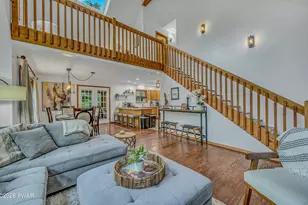 8 Fairway Ct, Lake Ariel, PA 18436 - Photo 9