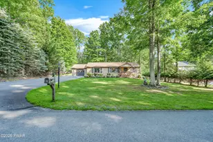 122 Cypress Ln, Greentown, PA 18426 - Photo 1
