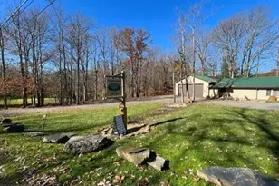 122 Cypress Ln, Greentown, PA 18426 - Photo 49