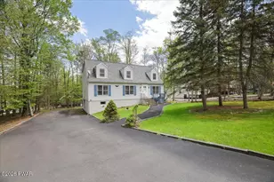 1025 Lakeshore Dr, Lake Ariel, PA 18436 - Photo 1