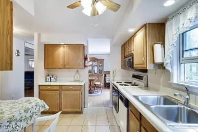 1025 Lake Shore Drive, Lake Ariel, PA 18436 - Photo 11