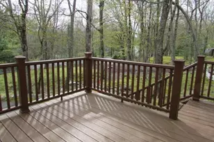 328 Maple Ridge Dr, Hawley, PA 18428 - Photo 9