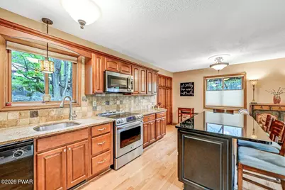 562 Lakeview Drive W, Lake Ariel, PA 18436 - Photo 37