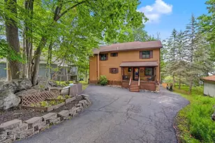 562 Lakeview Dr W, Lake Ariel, PA 18436 - Photo 93