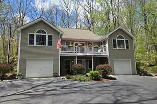 807 Dogwood Ct, Lords Valley, PA 18428 - Photo 1
