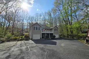 807 Dogwood Ct, Lords Valley, PA 18428 - Photo 33