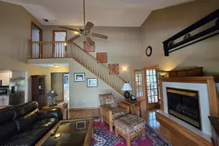 807 Dogwood Ct, Lords Valley, PA 18428 - Photo 9