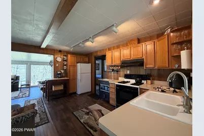 175 Brewster Road, Dingmans Ferry, PA 18328 - Photo 5