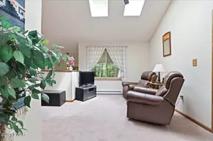 124 Hawk Ln, Canadensis, PA 18325 - Photo 29