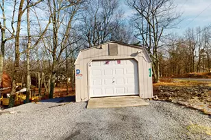 166 Mallard Ln, Bushkill, PA 18324 - Photo 25