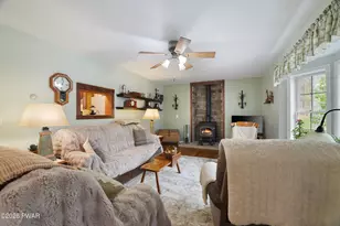 106 Elderberry Dr, Hawley, PA 18428 - Photo 5