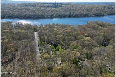 825 N Hillview Place, Hawley, PA 18428 - Photo 3