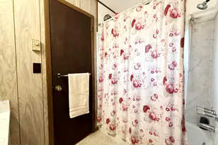 825 N Hillview Pl, Hawley, PA 18428 - Photo 19