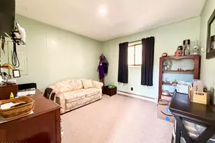 825 N Hillview Pl, Hawley, PA 18428 - Photo 15
