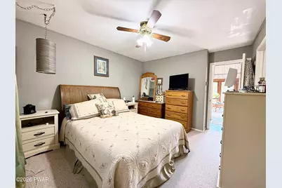 825 N Hillview Place, Hawley, PA 18428 - Photo 13