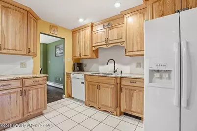 208 Warren Street, West Pittston, PA 18643 - Photo 7