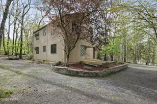 121 Fairway Dr, Hawley, PA 18428 - Photo 37