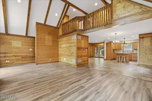 200 Laurel Ln, Greentown, PA 18426 - Photo 13