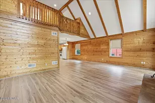 200 Laurel Ln, Greentown, PA 18426 - Photo 29